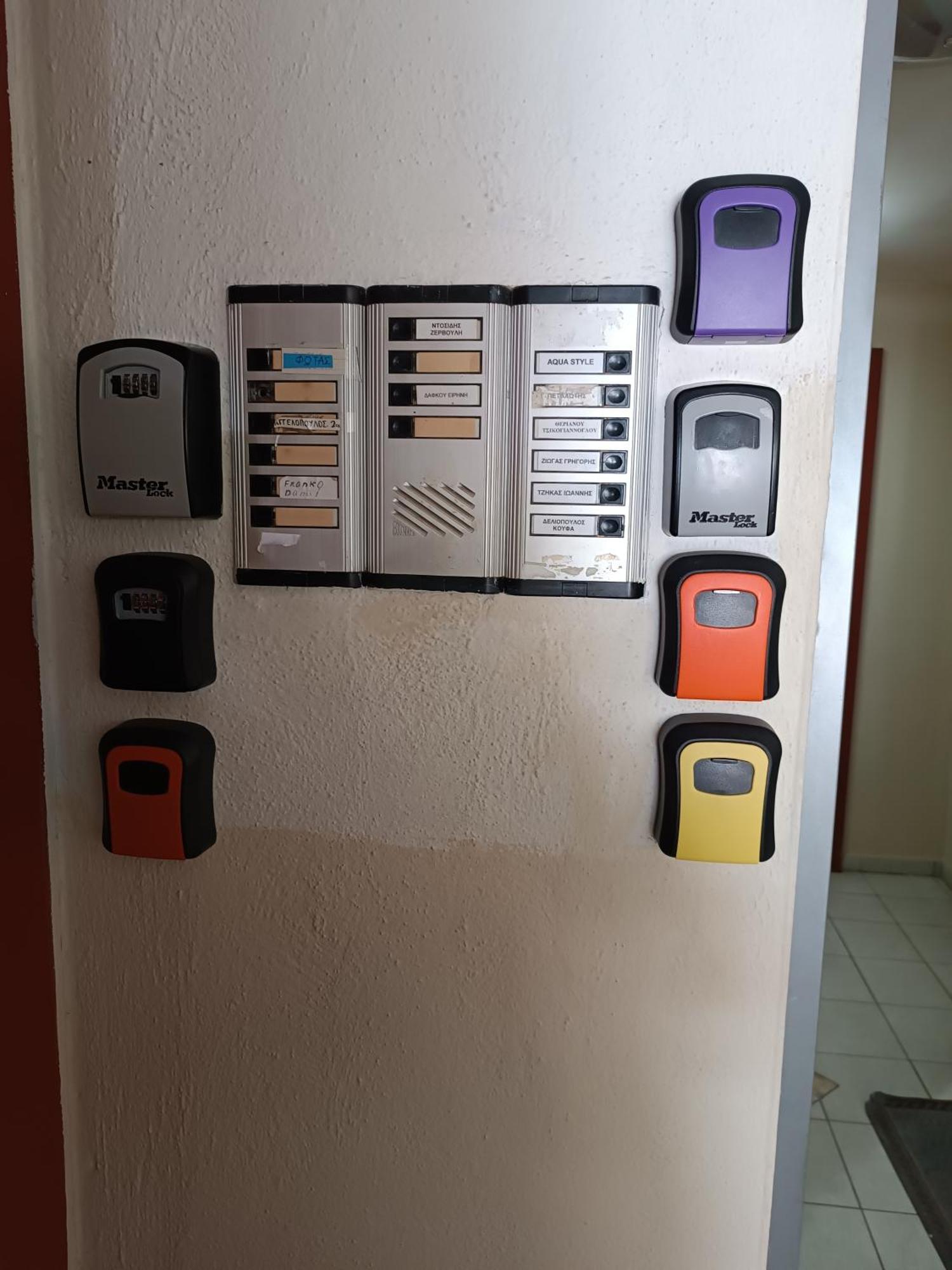 Tzikas Apartments Tesalonika Bagian luar foto